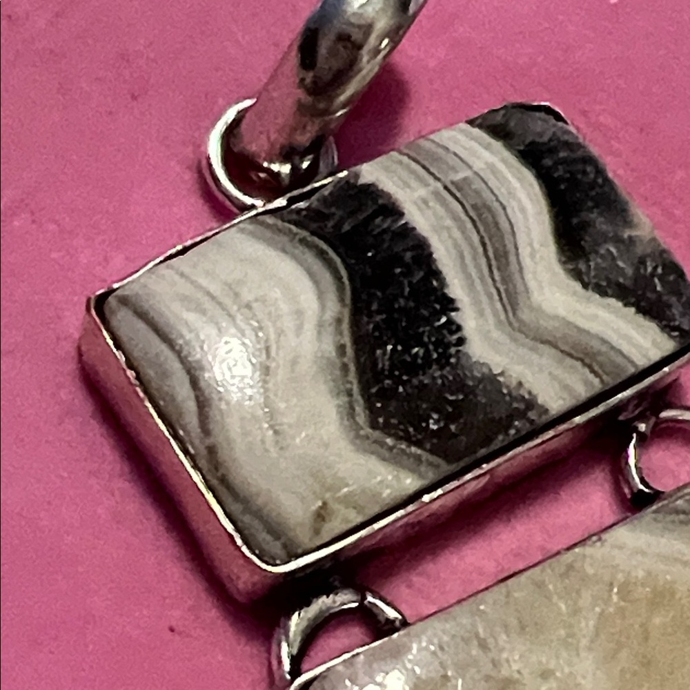 Elegant Silver 925 zebra Jasper and agate pendant - Picture 8 of 9